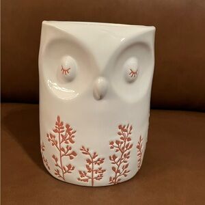 Bath and Body Works White Owl Pedestal Candle Holder
